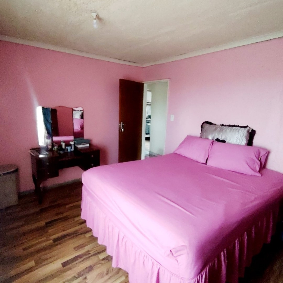 6 Bedroom Property for Sale in Mdantsane Nu 17 Eastern Cape